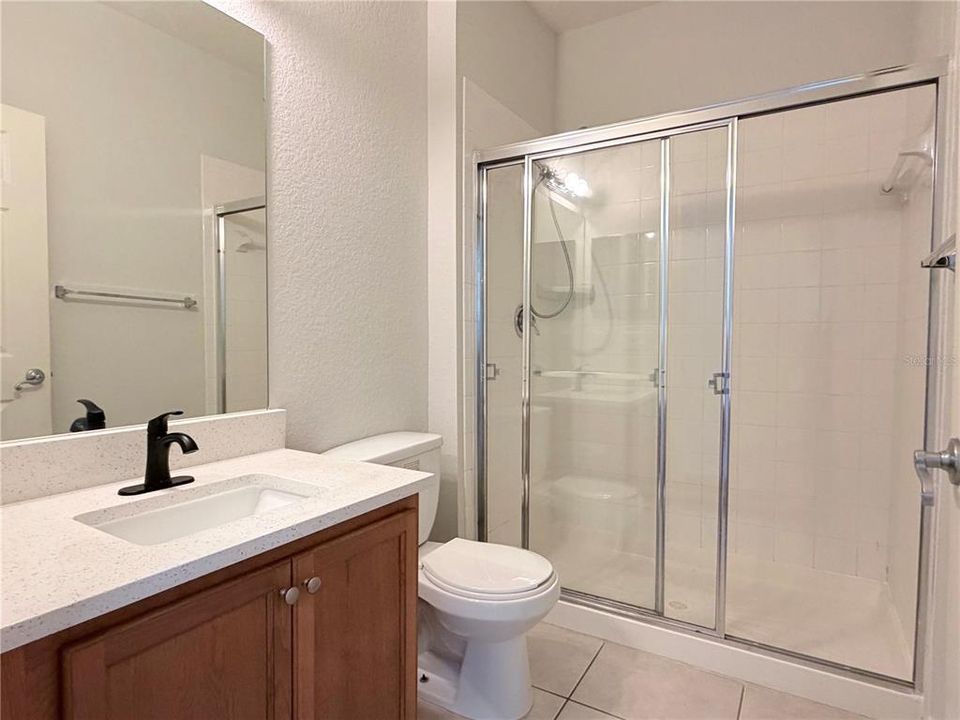 В аренду: $1,750 (2 спален, 2 ванн, 1250 Квадратных фут)