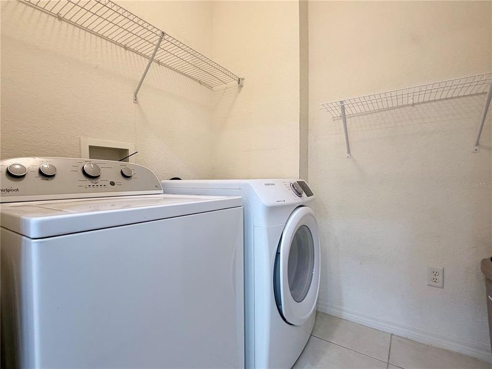 В аренду: $1,750 (2 спален, 2 ванн, 1250 Квадратных фут)