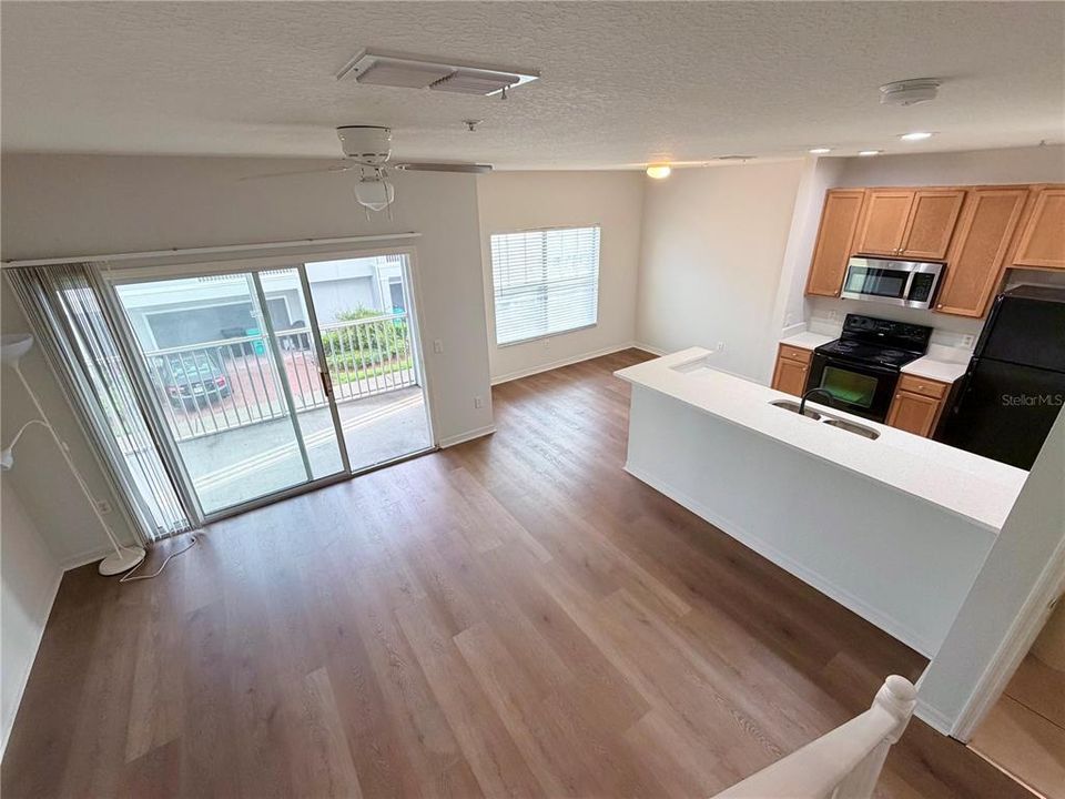 В аренду: $1,750 (2 спален, 2 ванн, 1250 Квадратных фут)