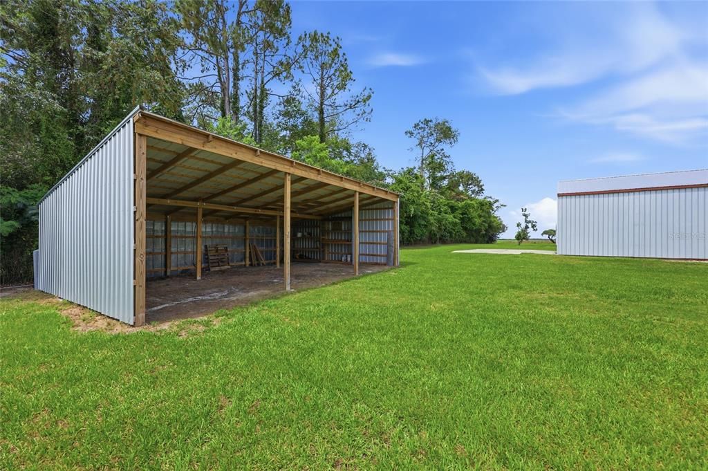 For Sale: $550,000 (6 beds, 5 baths, 2878 Square Feet)