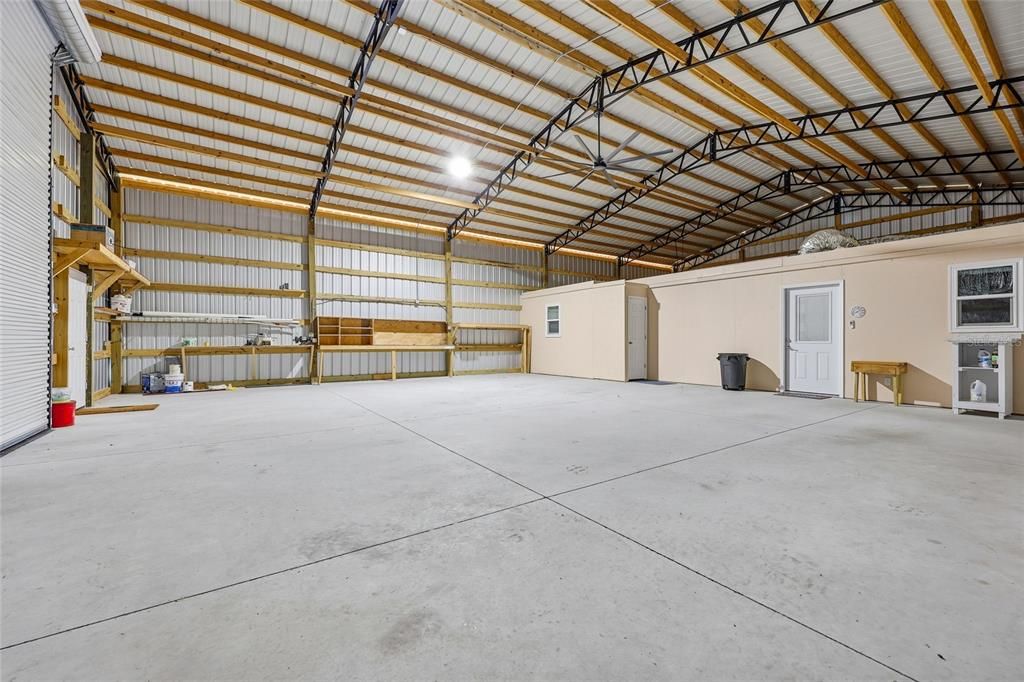 For Sale: $550,000 (6 beds, 5 baths, 2878 Square Feet)