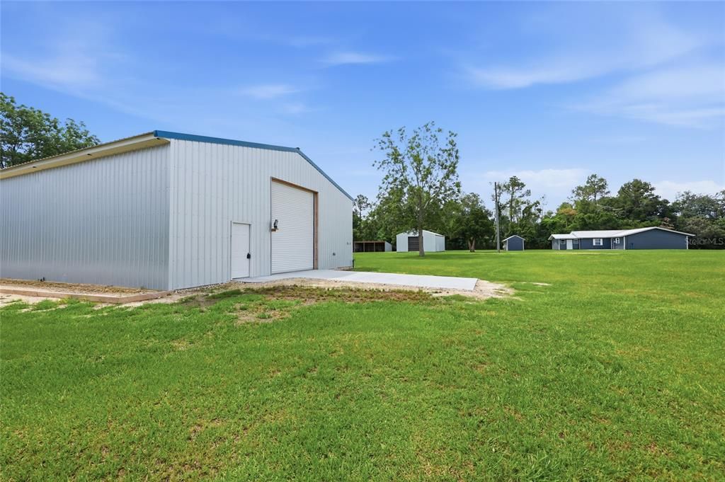 For Sale: $550,000 (6 beds, 5 baths, 2878 Square Feet)