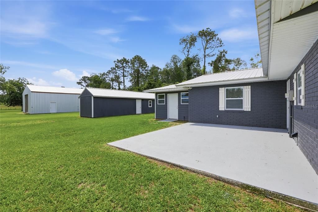 For Sale: $550,000 (6 beds, 5 baths, 2878 Square Feet)