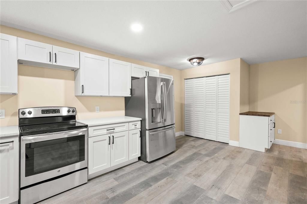 В аренду: $1,850 (3 спален, 2 ванн, 1008 Квадратных фут)