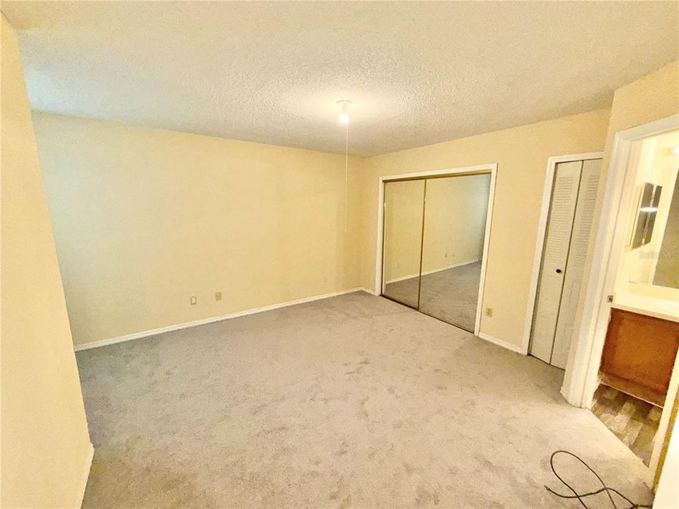 For Sale: $198,000 (3 beds, 2 baths, 1136 Square Feet)