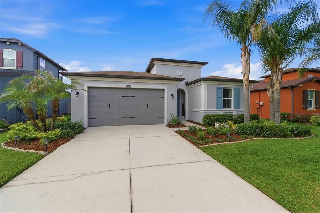 For Sale: $595,000 (4 beds, 3 baths, 2342 Square Feet)