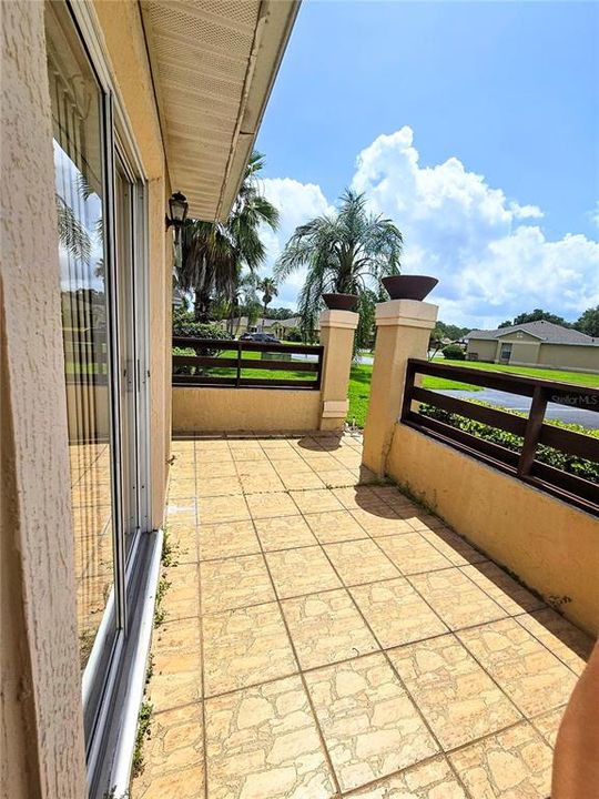 For Rent: $1,600 (3 beds, 2 baths, 1109 Square Feet)