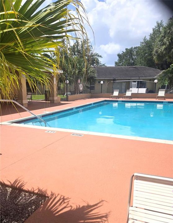 For Rent: $1,600 (3 beds, 2 baths, 1109 Square Feet)