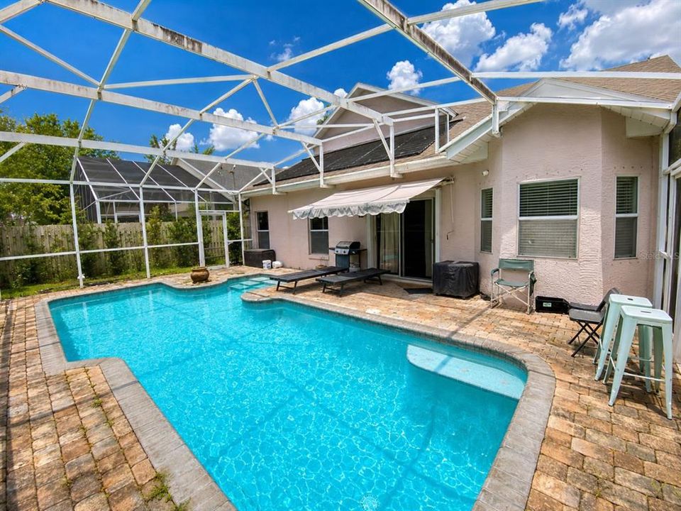 For Sale: $429,000 (4 beds, 2 baths, 1957 Square Feet)