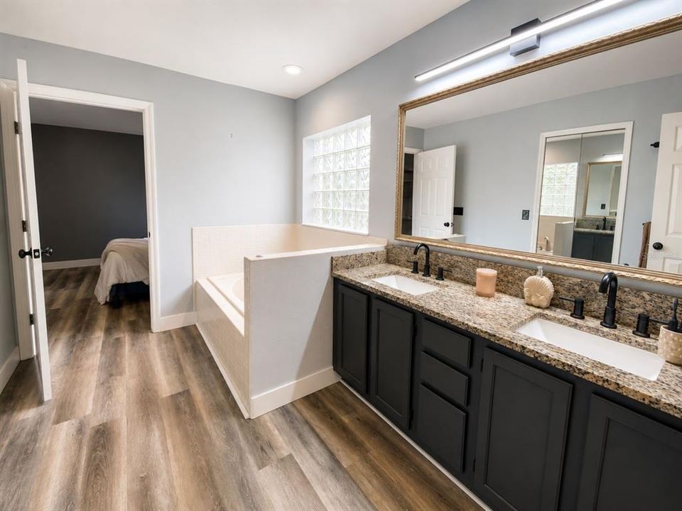 For Sale: $429,000 (4 beds, 2 baths, 1957 Square Feet)