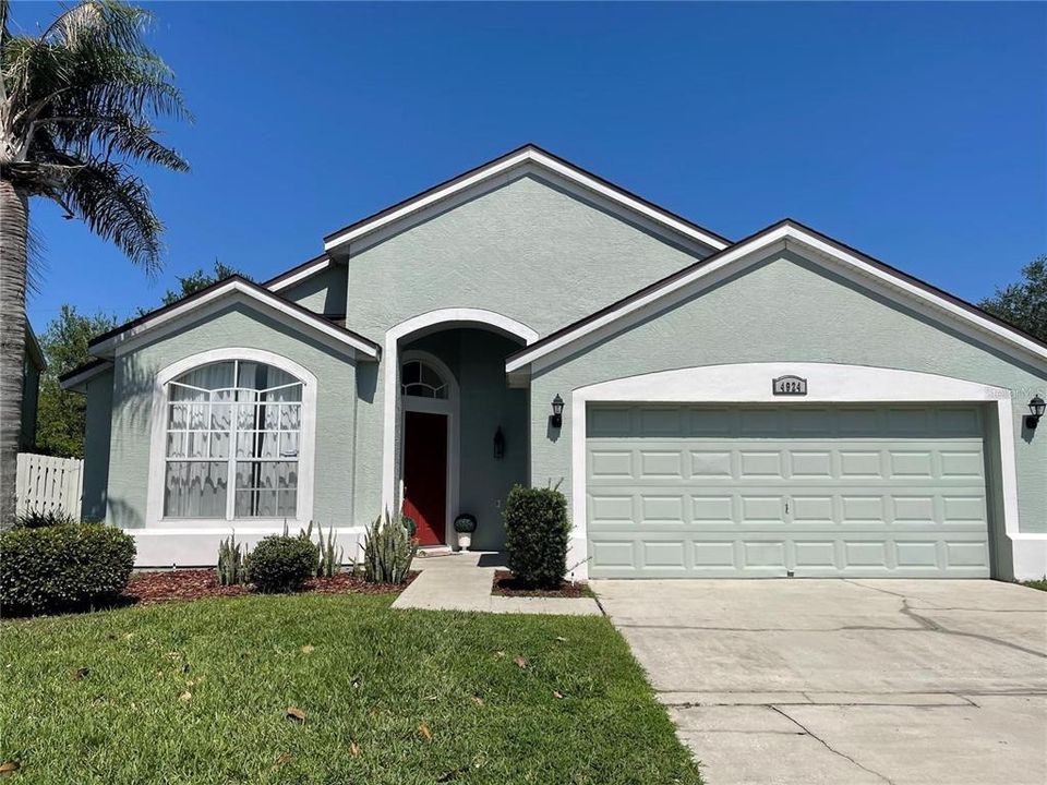 For Rent: $2,600 (3 beds, 2 baths, 1660 Square Feet)