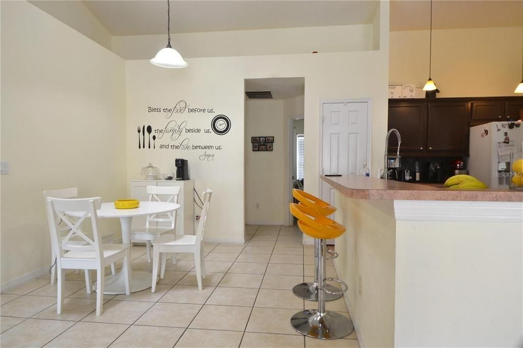 For Rent: $2,600 (3 beds, 2 baths, 1660 Square Feet)