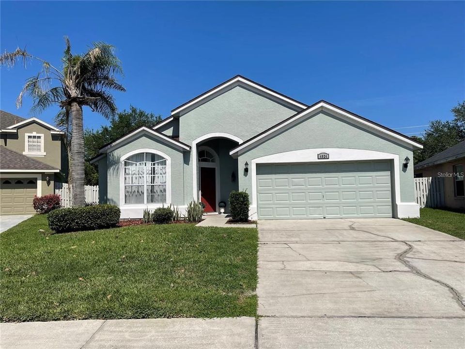 For Rent: $2,600 (3 beds, 2 baths, 1660 Square Feet)