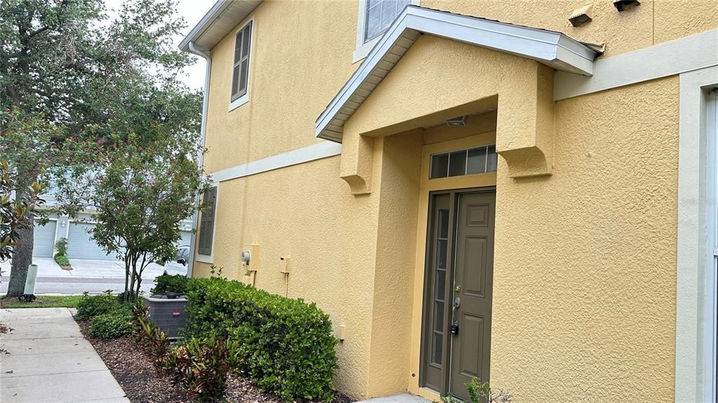 For Rent: $1,800 (2 beds, 2 baths, 1298 Square Feet)