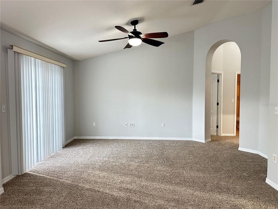 For Rent: $1,800 (2 beds, 2 baths, 1298 Square Feet)
