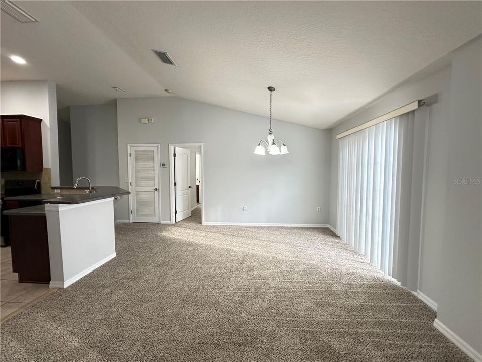 For Rent: $1,800 (2 beds, 2 baths, 1298 Square Feet)