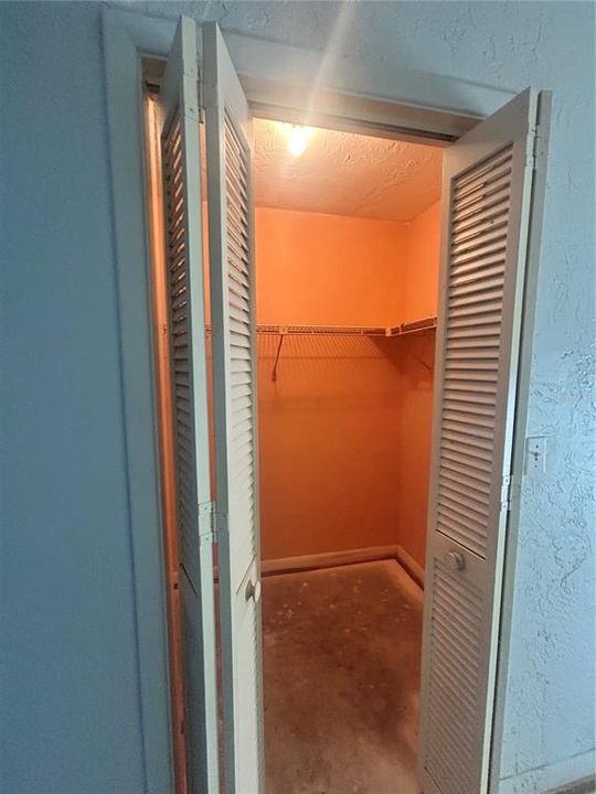 На продажу: $180,000 (2 спален, 2 ванн, 1135 Квадратных фут)