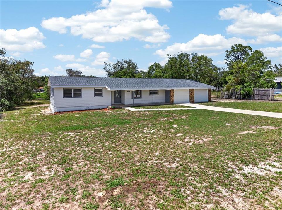 For Sale: $324,900 (2 beds, 2 baths, 1128 Square Feet)