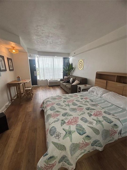 For Sale: $85,000 (2 beds, 1 baths, 308 Square Feet)