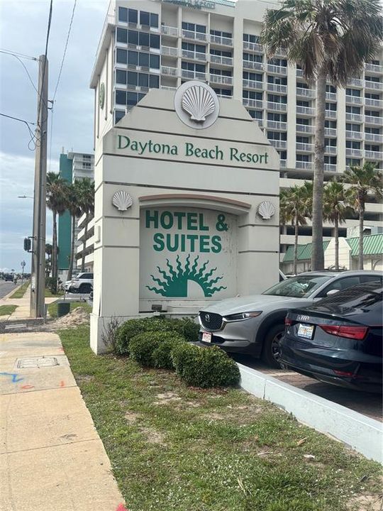 For Sale: $85,000 (2 beds, 1 baths, 308 Square Feet)