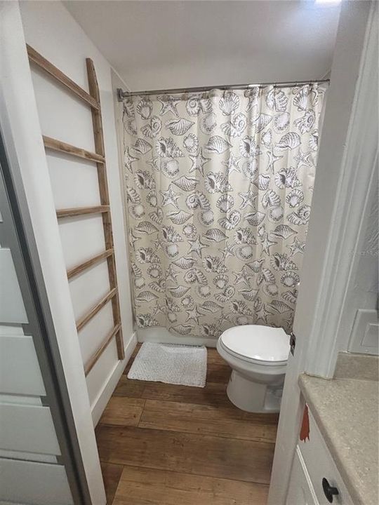 For Sale: $85,000 (2 beds, 1 baths, 308 Square Feet)