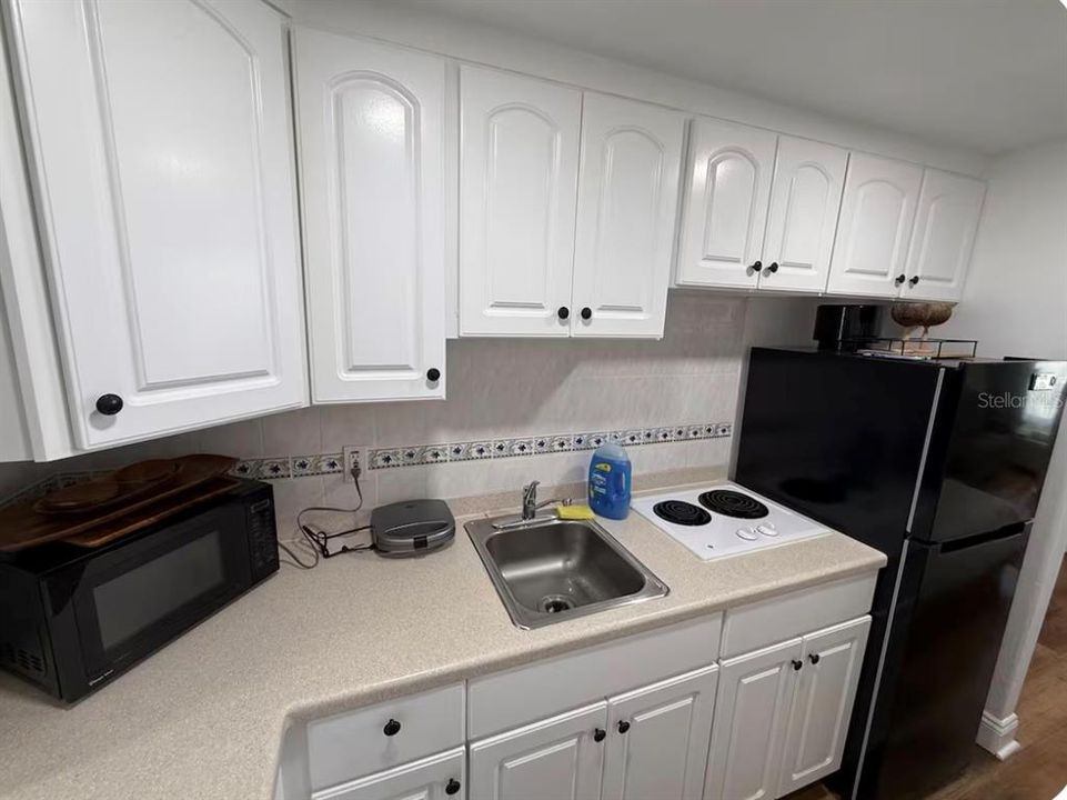 For Sale: $85,000 (2 beds, 1 baths, 308 Square Feet)