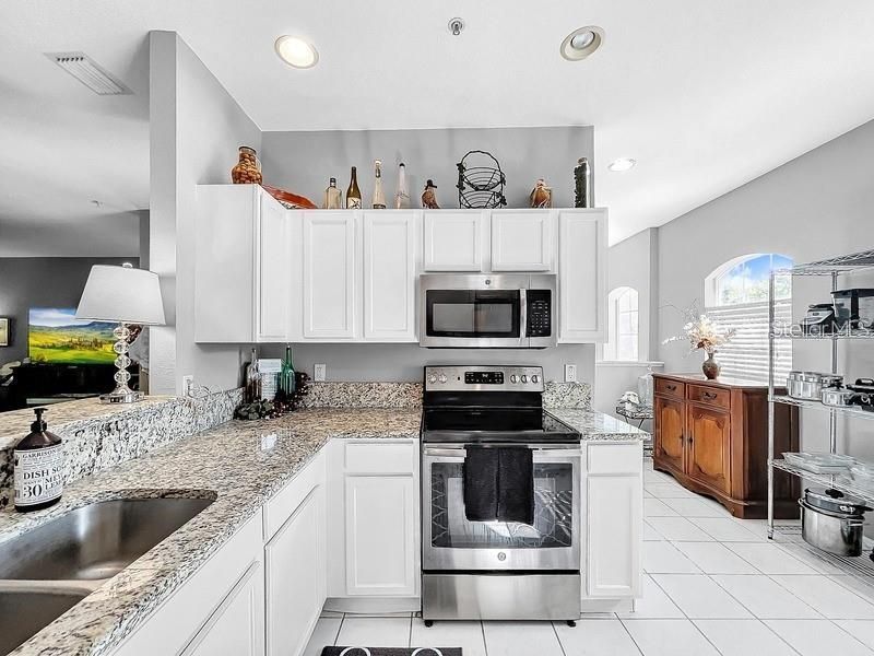 For Sale: $540,000 (3 beds, 2 baths, 1806 Square Feet)