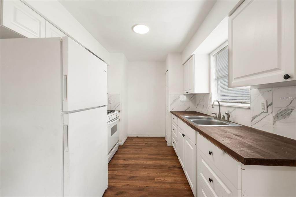 For Rent: $1,500 (3 beds, 1 baths, 1068 Square Feet)