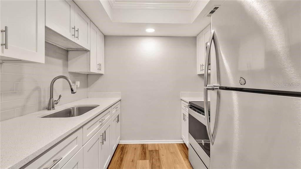 For Rent: $1,999 (3 beds, 2 baths, 1100 Square Feet)