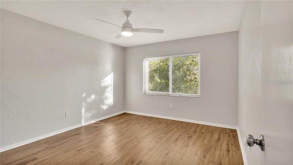 For Rent: $1,999 (3 beds, 2 baths, 1100 Square Feet)