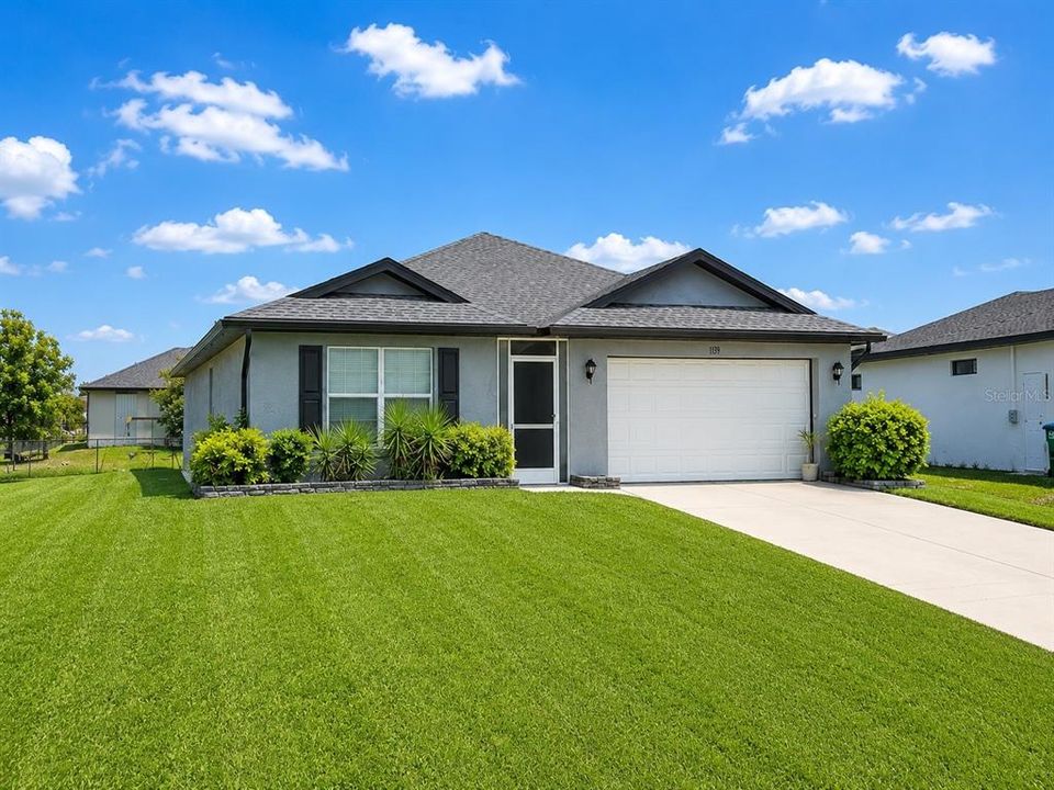 For Sale: $324,900 (4 beds, 2 baths, 1809 Square Feet)