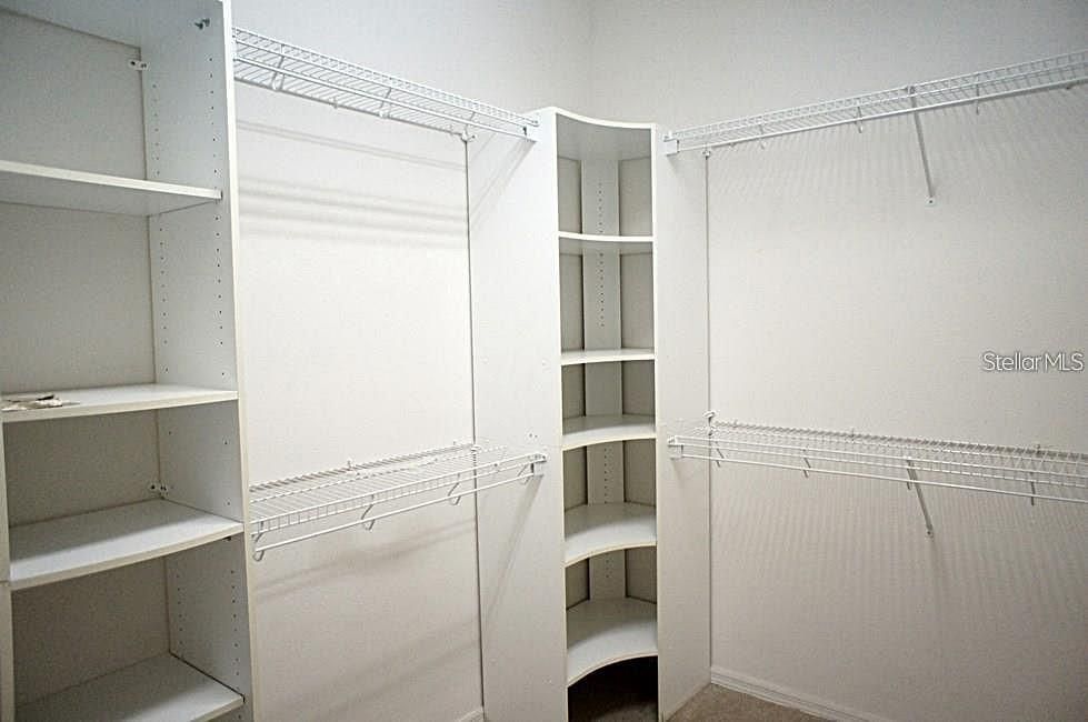 For Rent: $2,700 (3 beds, 2 baths, 2138 Square Feet)