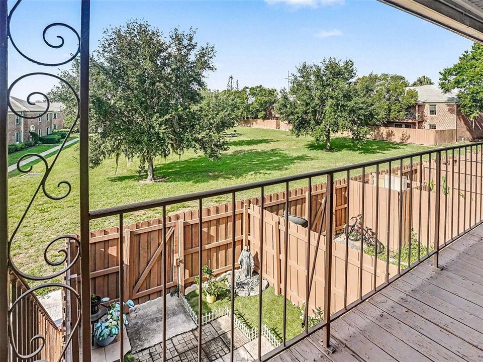 For Sale: $180,000 (2 beds, 1 baths, 1120 Square Feet)