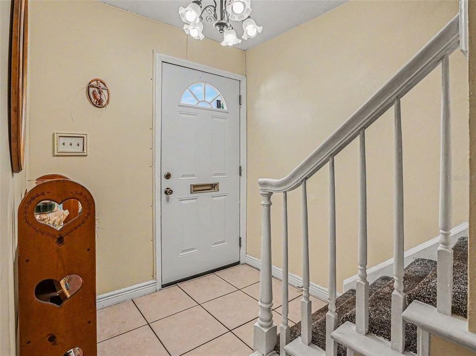 For Sale: $180,000 (2 beds, 1 baths, 1120 Square Feet)