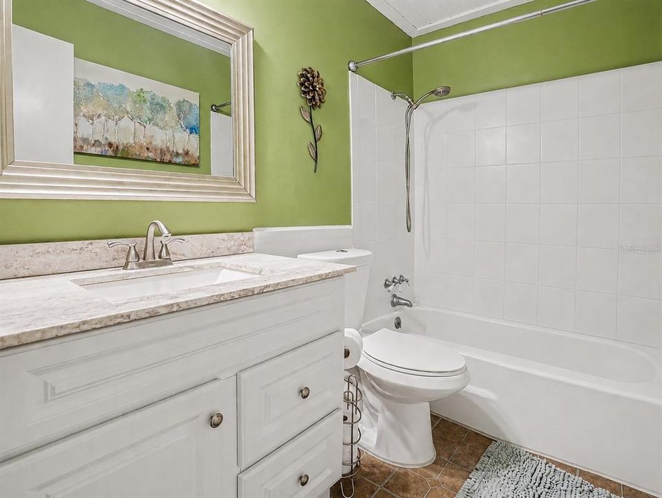 For Sale: $180,000 (2 beds, 1 baths, 1120 Square Feet)