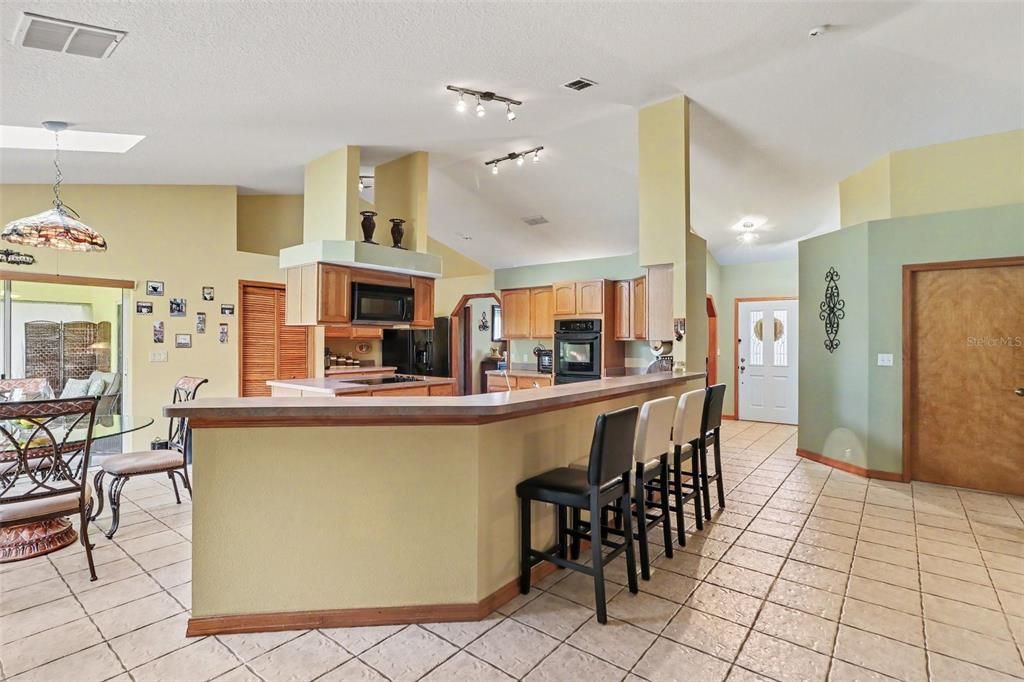 For Sale: $399,999 (3 beds, 2 baths, 2108 Square Feet)