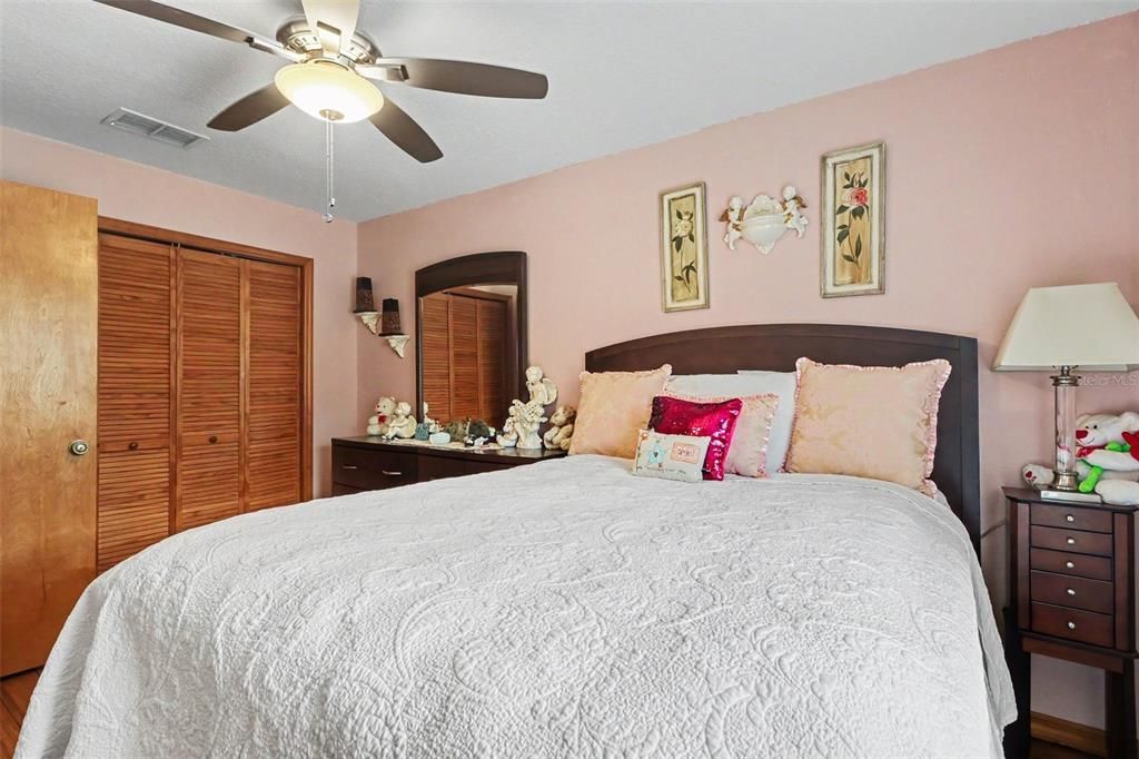 For Sale: $399,999 (3 beds, 2 baths, 2108 Square Feet)