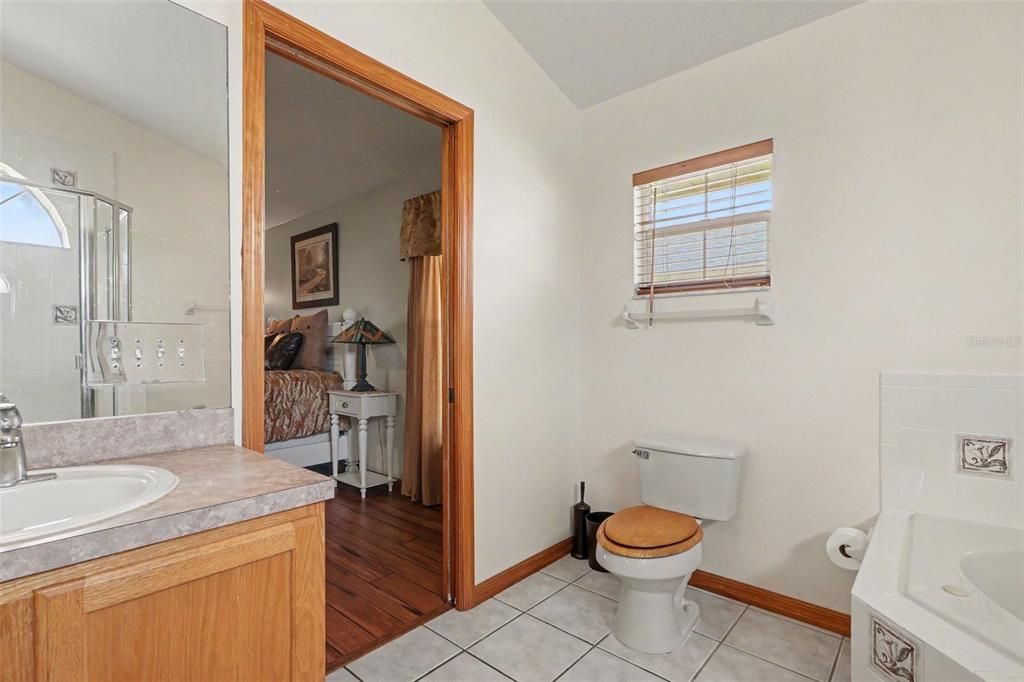 For Sale: $399,999 (3 beds, 2 baths, 2108 Square Feet)