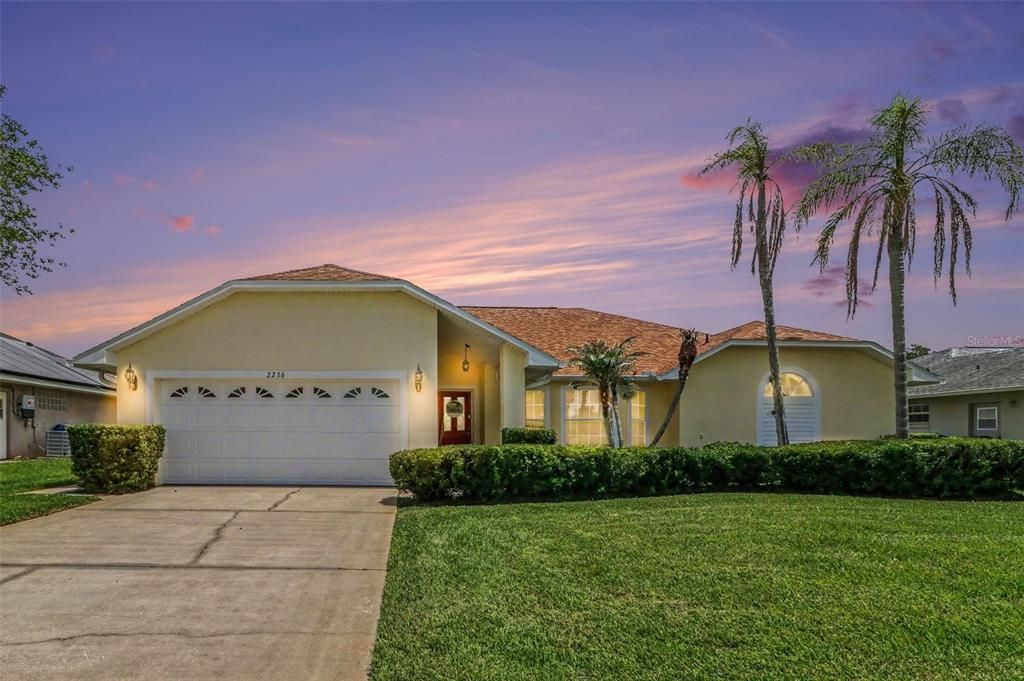 For Sale: $399,999 (3 beds, 2 baths, 2108 Square Feet)
