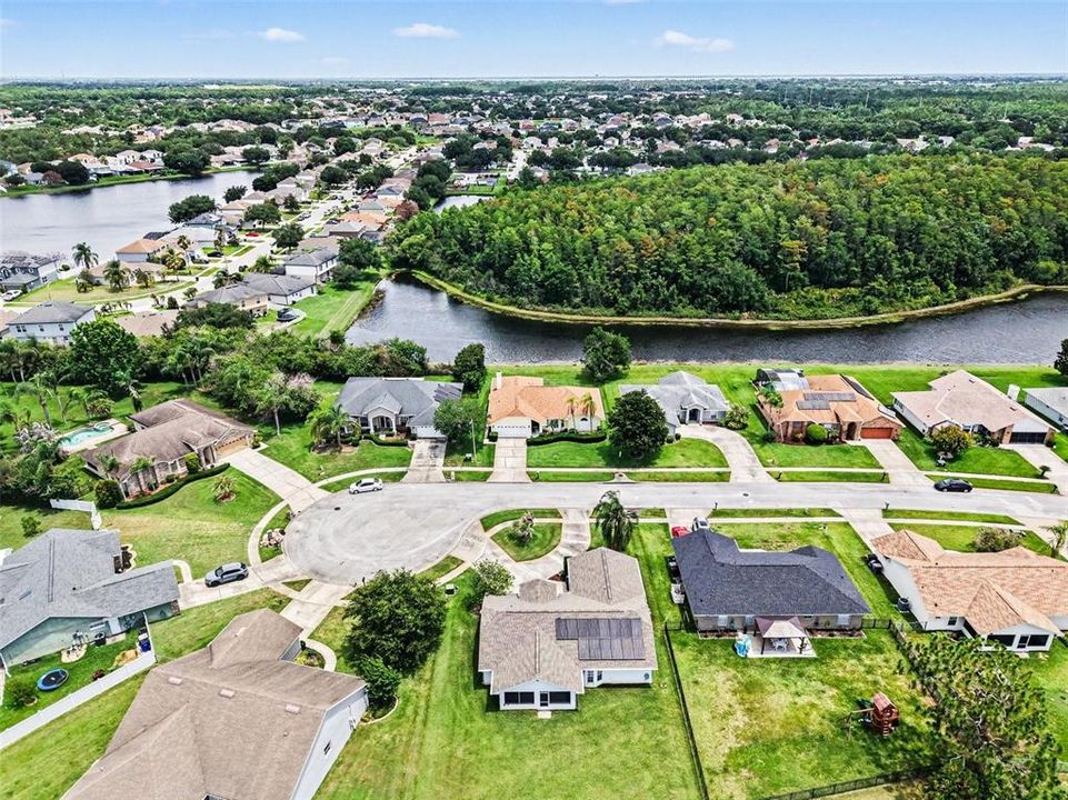 For Sale: $399,999 (3 beds, 2 baths, 2108 Square Feet)