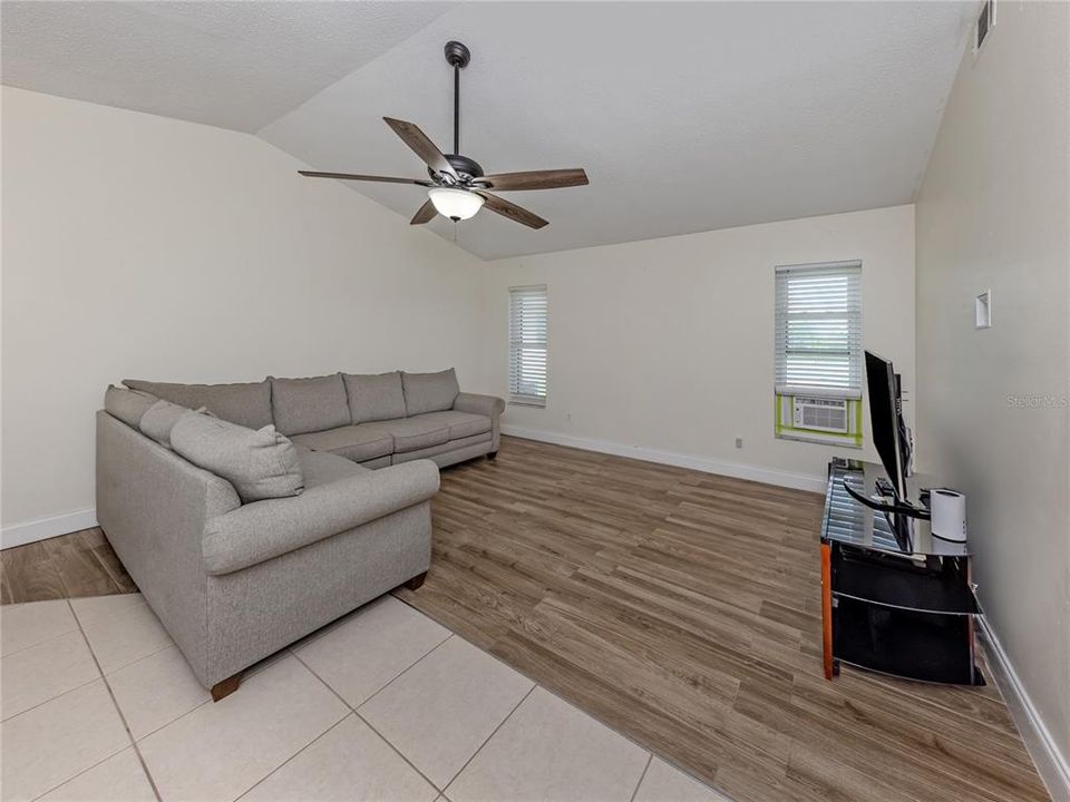 For Sale: $290,200 (3 beds, 2 baths, 2218 Square Feet)