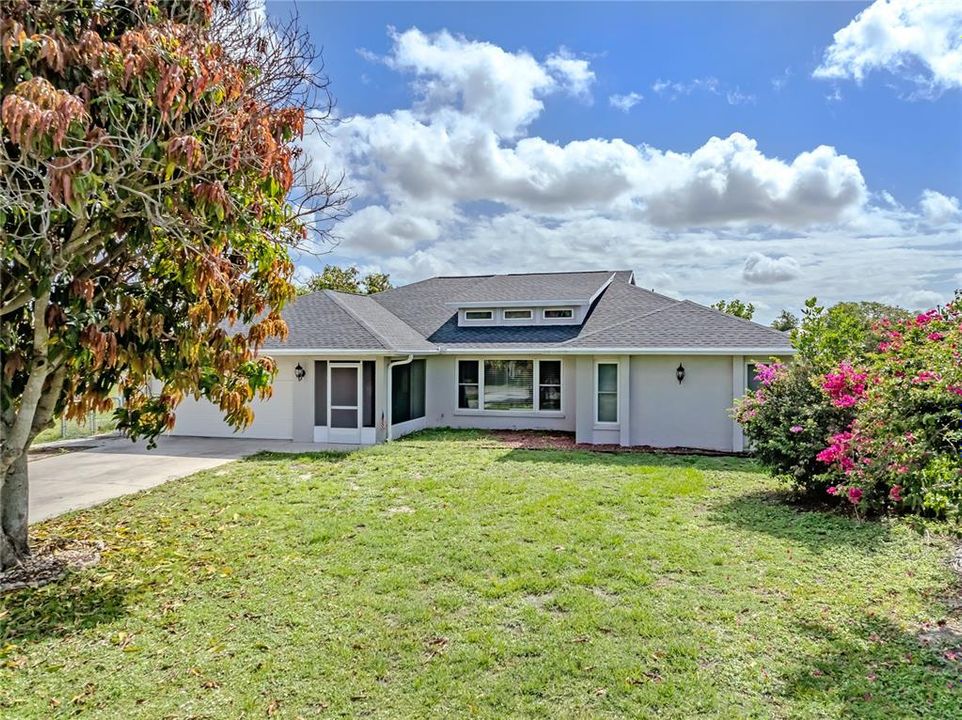For Sale: $290,200 (3 beds, 2 baths, 2218 Square Feet)