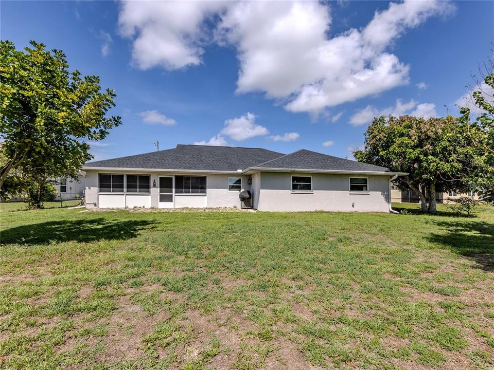 For Sale: $290,200 (3 beds, 2 baths, 2218 Square Feet)