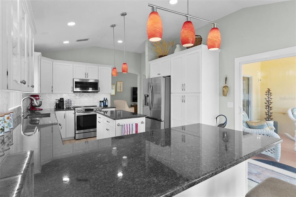 For Sale: $625,000 (3 beds, 2 baths, 1916 Square Feet)