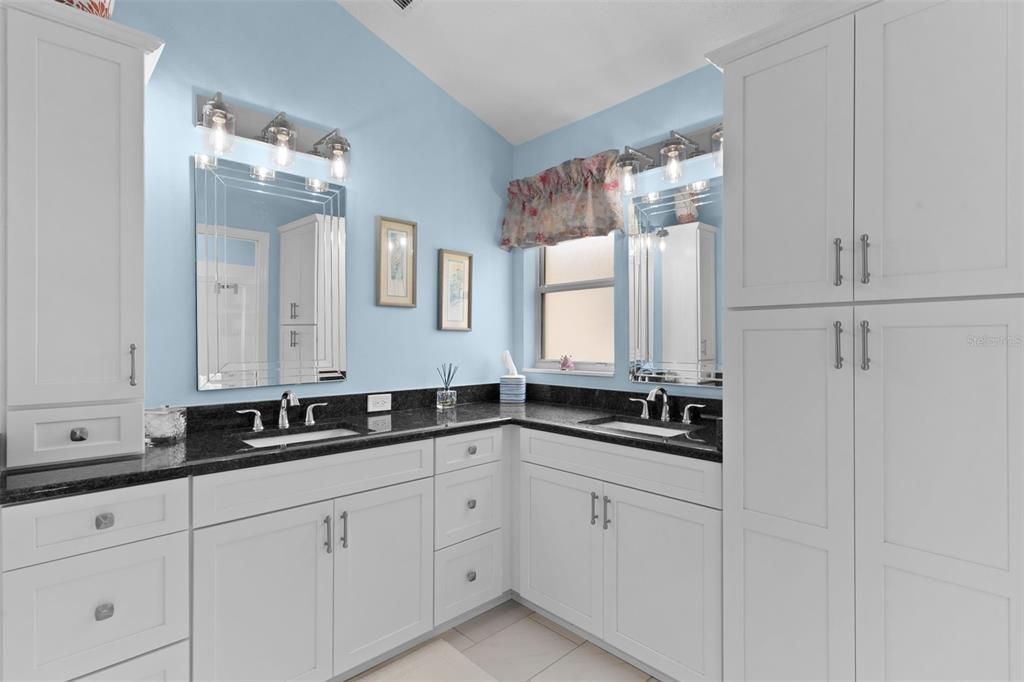 For Sale: $625,000 (3 beds, 2 baths, 1916 Square Feet)