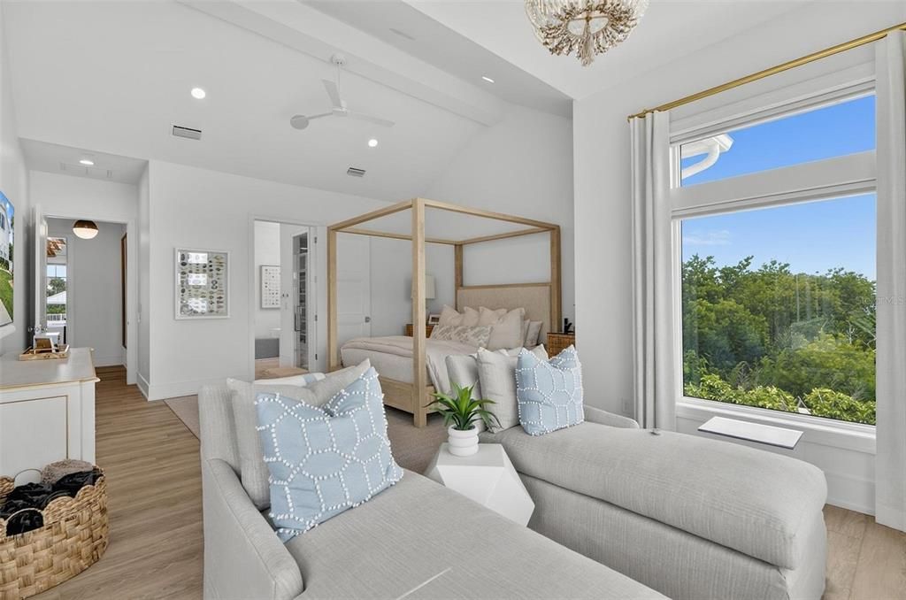 For Sale: $4,600,000 (5 beds, 6 baths, 5071 Square Feet)
