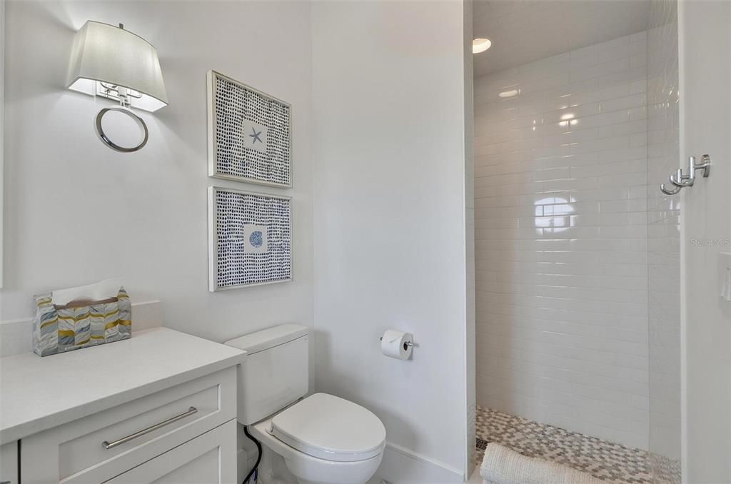 For Sale: $4,600,000 (5 beds, 6 baths, 5071 Square Feet)