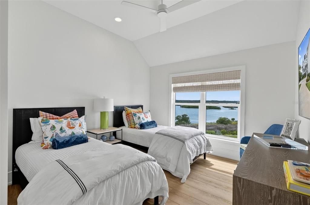 For Sale: $4,600,000 (5 beds, 6 baths, 5071 Square Feet)