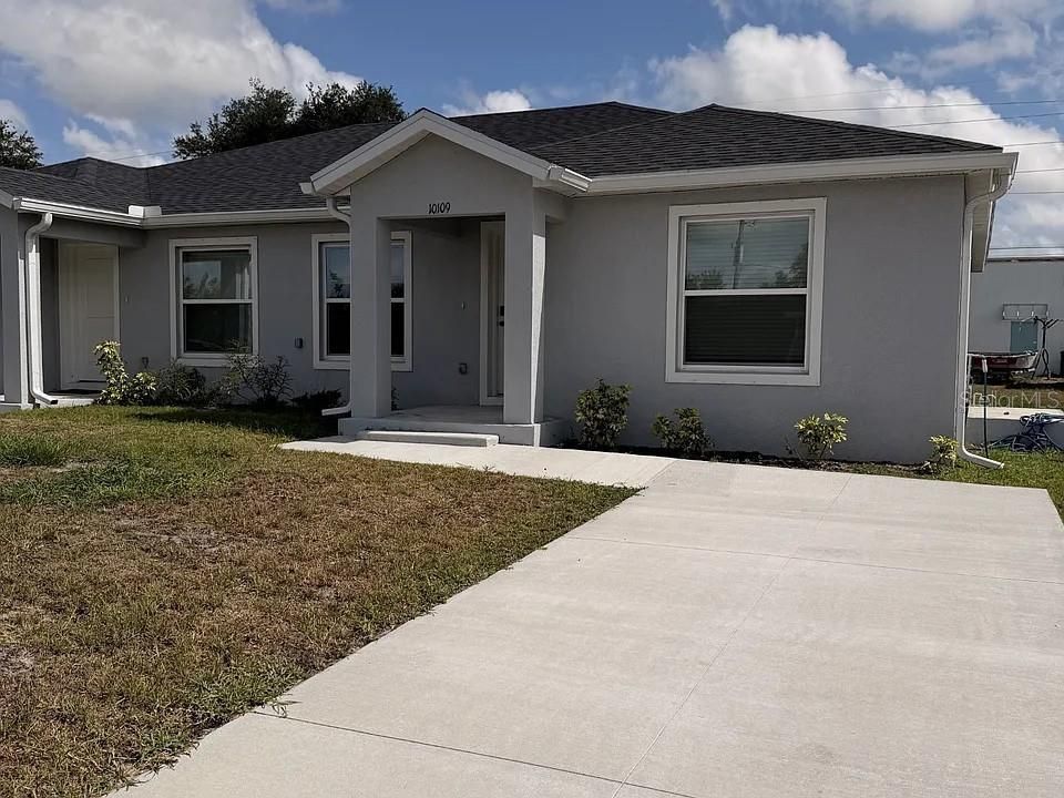 Vendido Recientemente: $399,000 (4 camas, 4 baños, 2106 Pies cuadrados)
