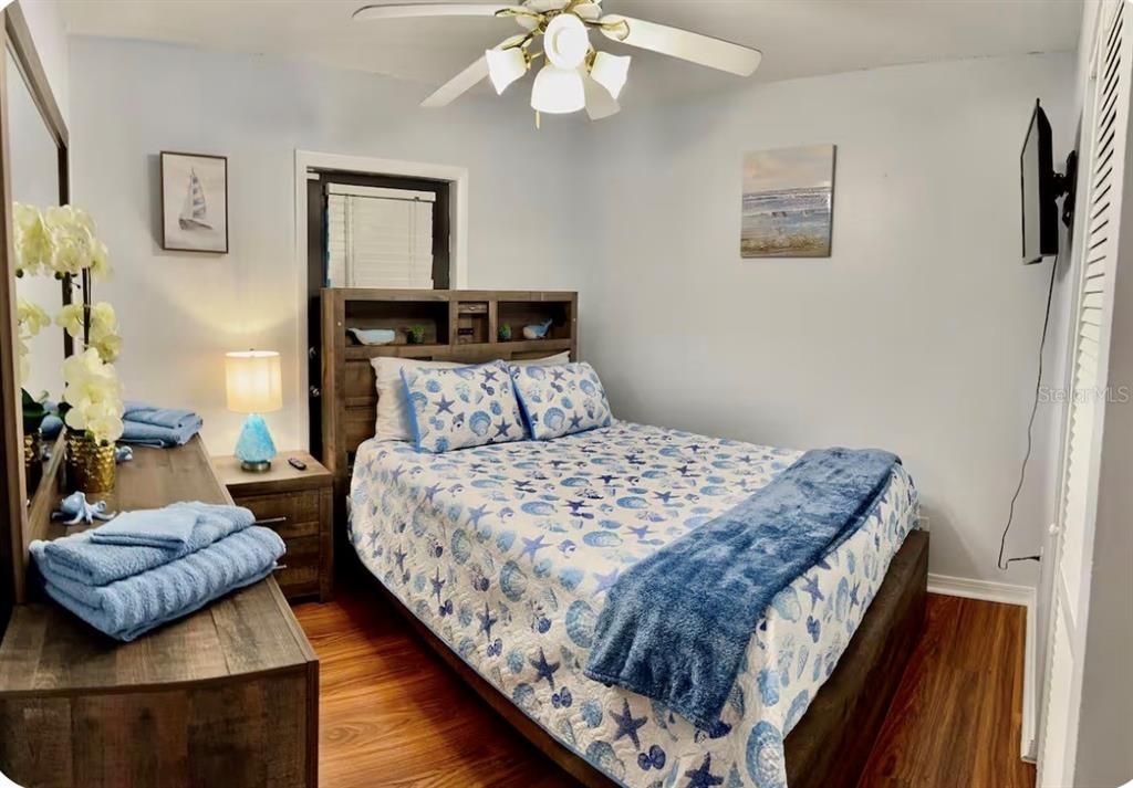 For Sale: $369,000 (3 beds, 1 baths, 1120 Square Feet)
